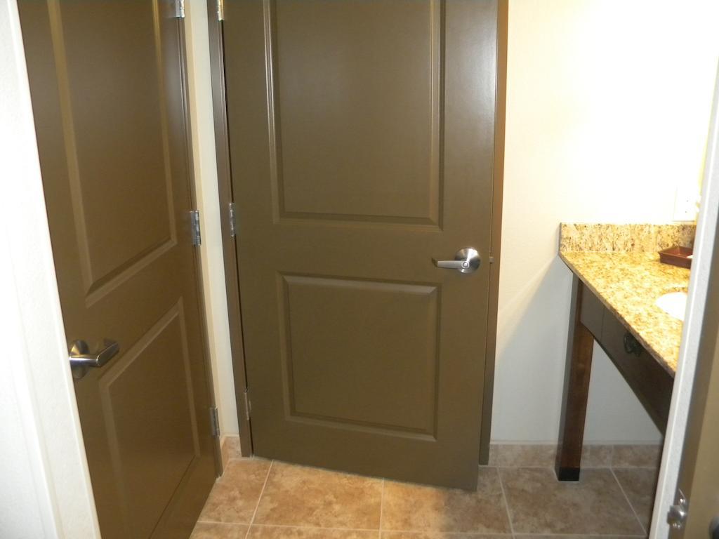 Teddy'S Residential Suites Watford City Eksteriør billede