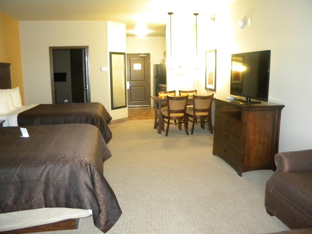 Teddy'S Residential Suites Watford City Eksteriør billede