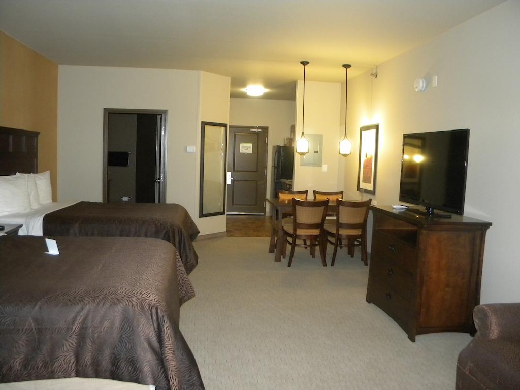 Teddy'S Residential Suites Watford City Eksteriør billede