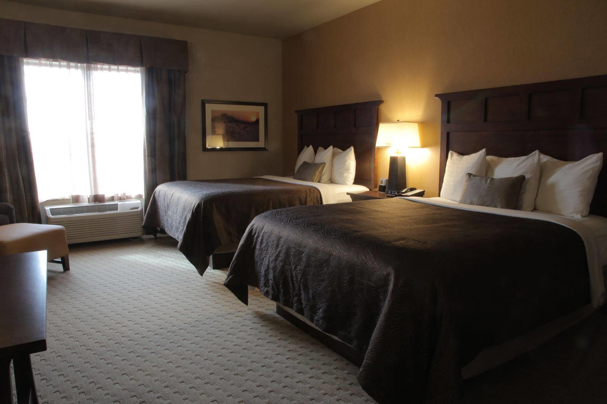 Teddy'S Residential Suites Watford City Eksteriør billede