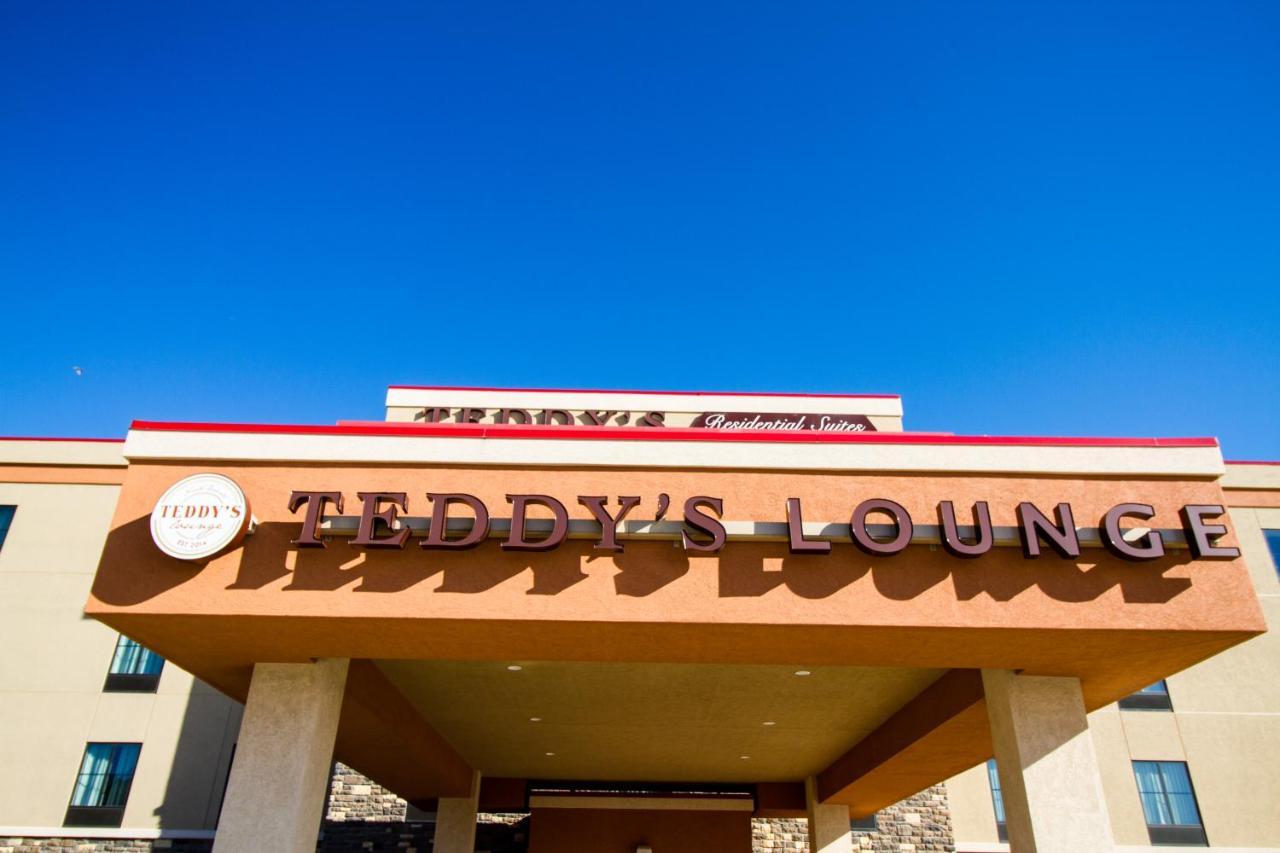 Teddy'S Residential Suites Watford City Eksteriør billede